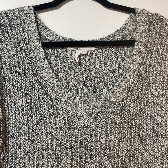 BCBGGeneration Grey Tunic Sweater M/L - Picture 2 of 4